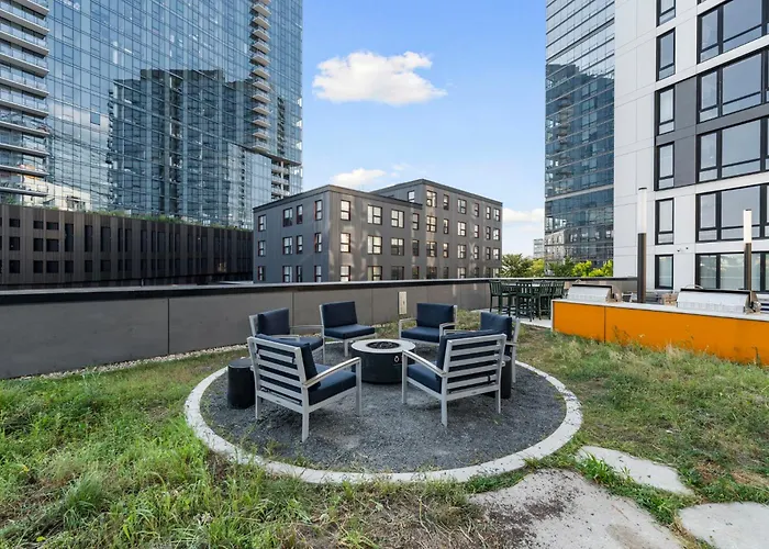 Corporate-friendly 4br Stylish &