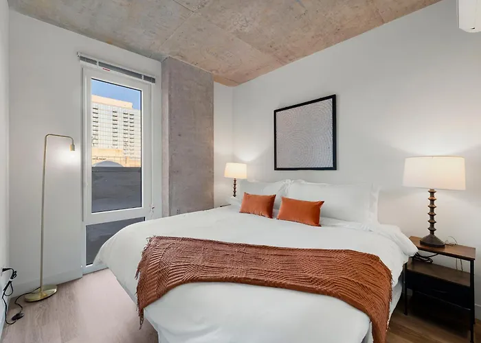 Hotel Corporate-friendly 4br Stylish & *