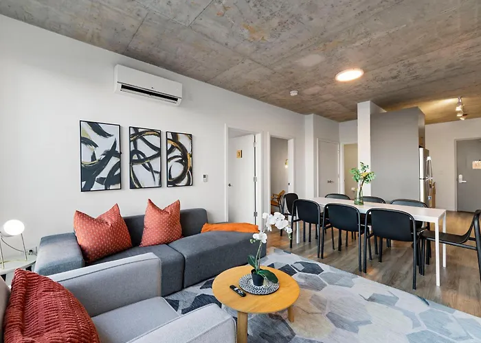 Corporate-friendly 4br Stylish & *