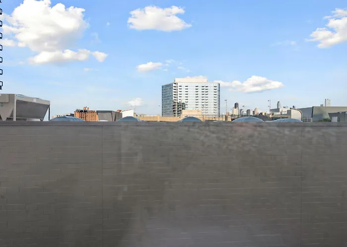 Corporate-friendly 4br Stylish & * Chicago