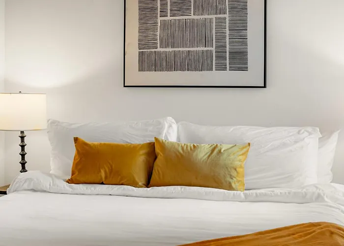 Hotel Corporate-friendly 4br Stylish &